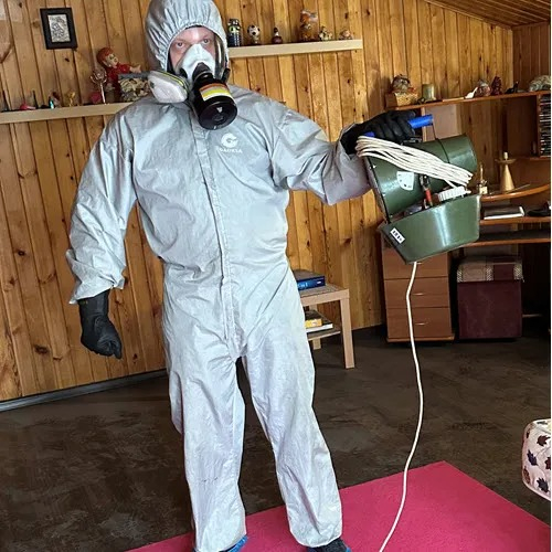 ФОТО Уничтожение тараканов в поселке Московской области Барвиха